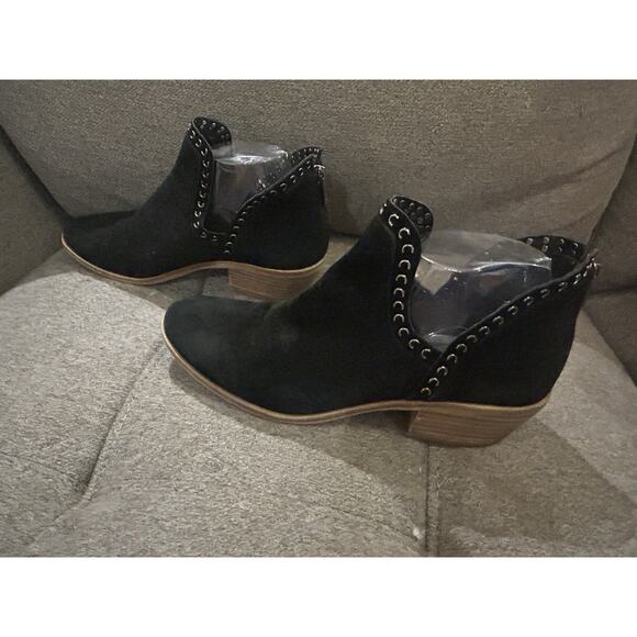 Vince Camuto Black Suede Booties size 9 M - Picture 5 of 10